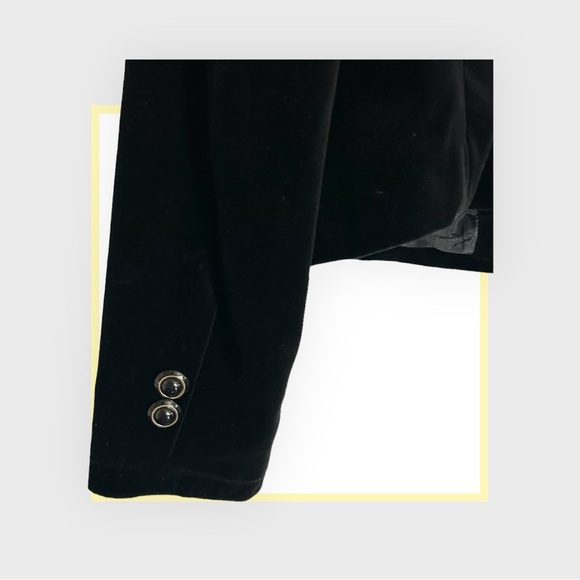 GERRY WEBER Vintage 1990s Velvet Captain’s Jacket with Gold & Black Buttons - Picture 4 of 6